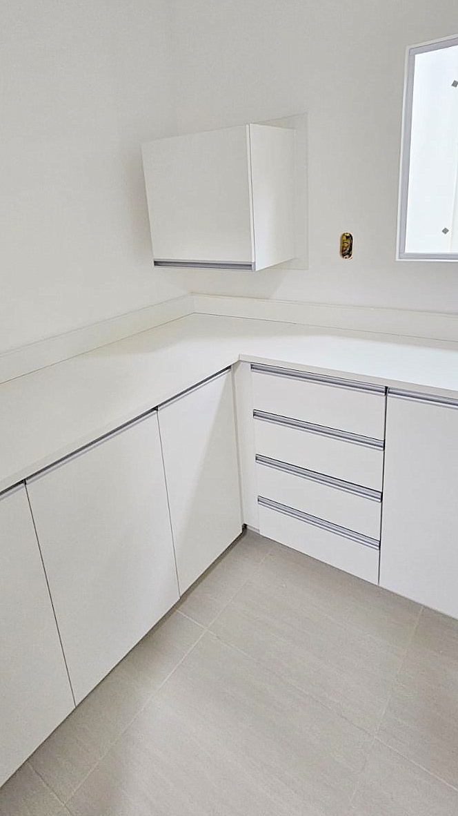 Bancada em L com Gavetas Telescópicas