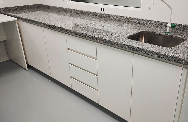 Bancada com Cuba e Gavetas Integradas